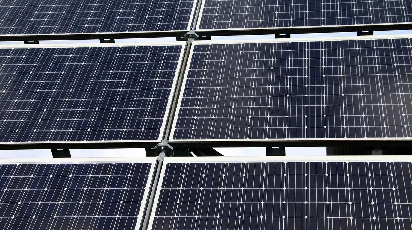 topcon-vs-hjt-solar-panels-cell-degradation-guide